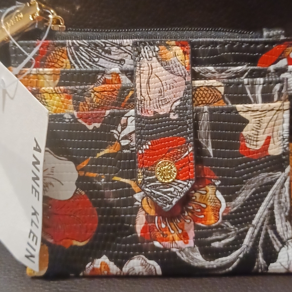 ANNE KLEIN ID CREDIT CARD MIRROR FLORAL FLAP SNAP - Picture 2 of 12